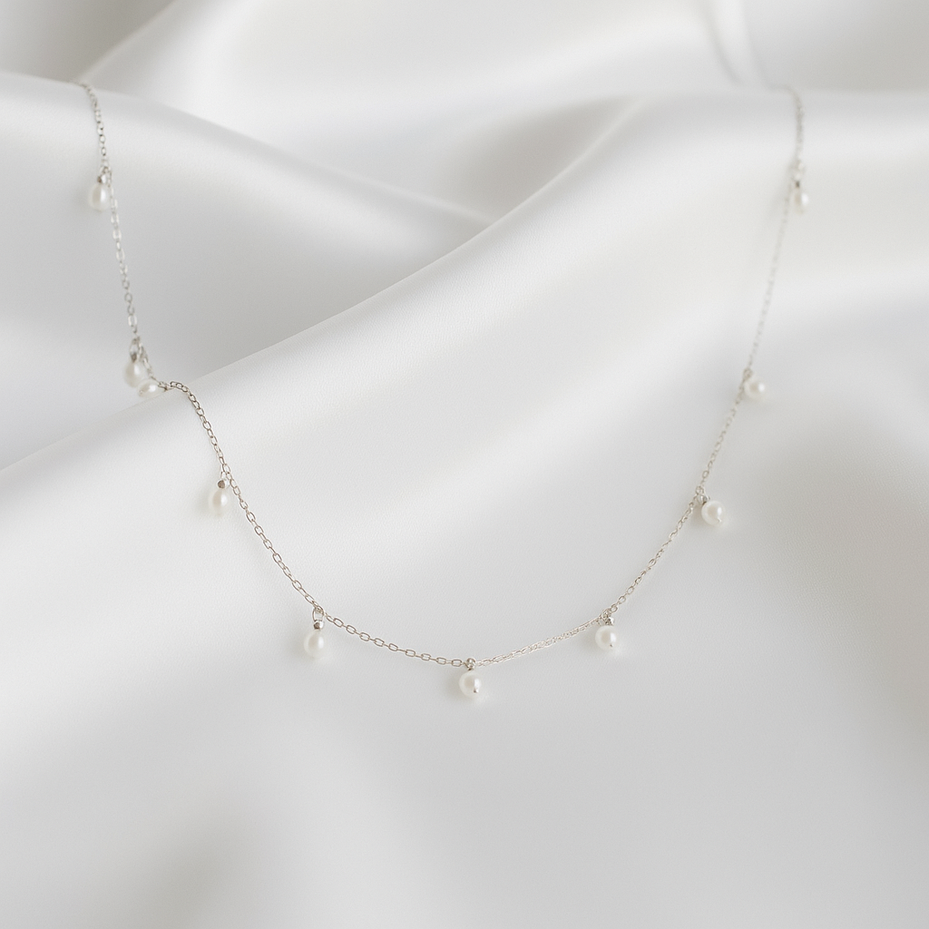 Collier perles tombantes